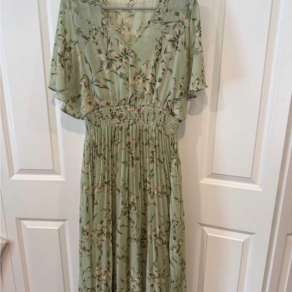 Taylor Dresses Sage Floral Maxi Dress